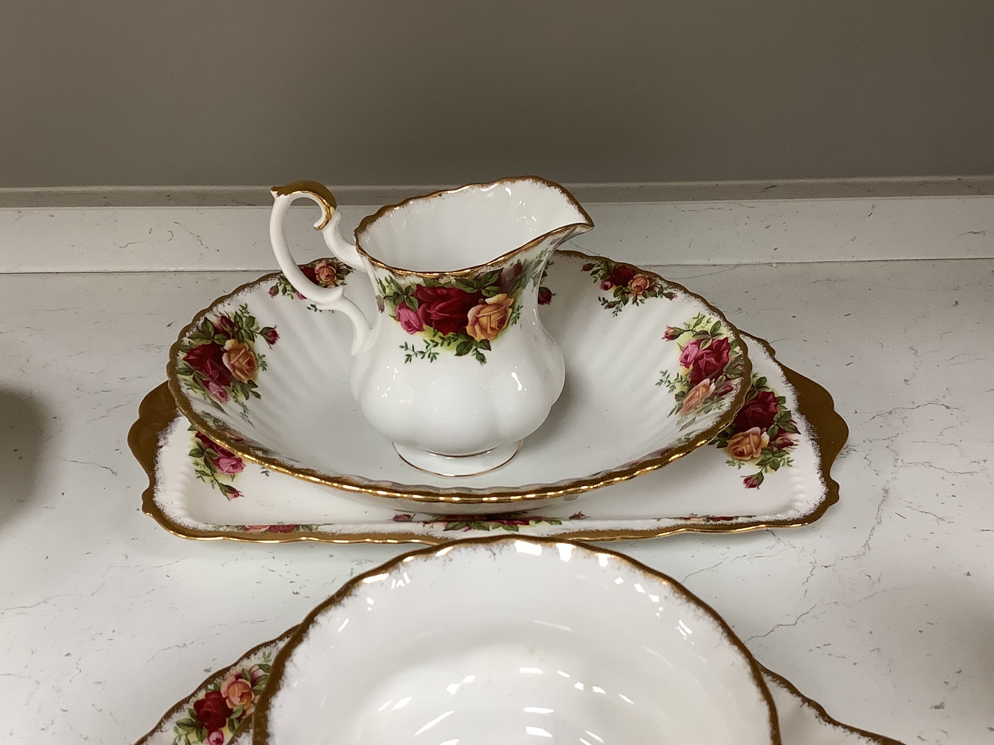 A quantity of Royal Albert Old Country Roses